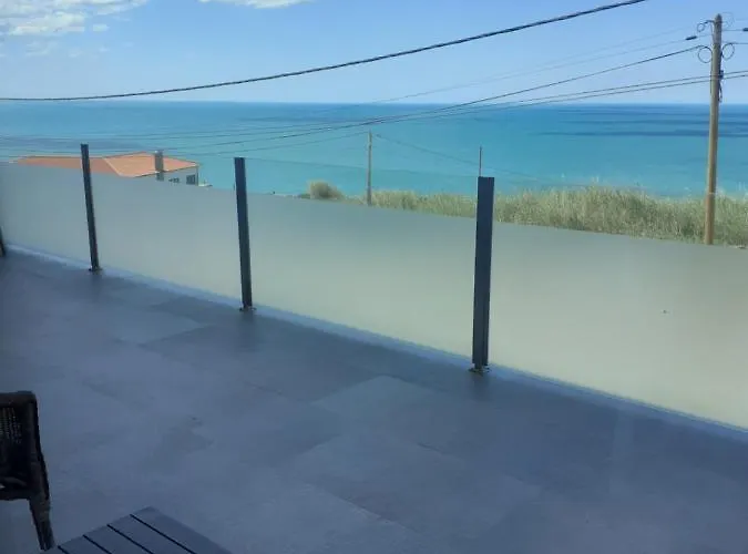 Casa Barcas לינה וארוחת בוקר
